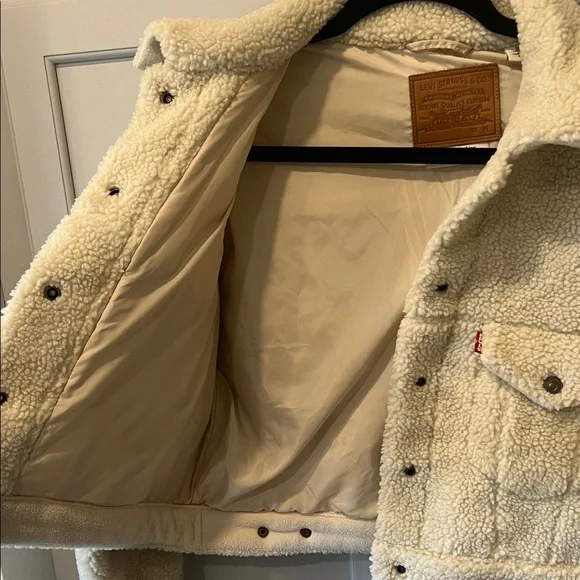 Levi's Cream Sherpa Jacket - Picture 4 of 4